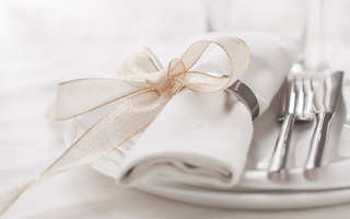 Can I Use Disposable Wedding Tableware for Reception?