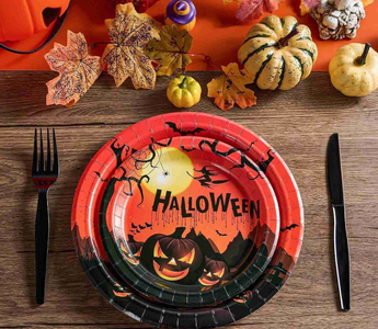 Jolly Chef's Affordable Bulk Paper Plates: Perfect for Halloween Celebrations